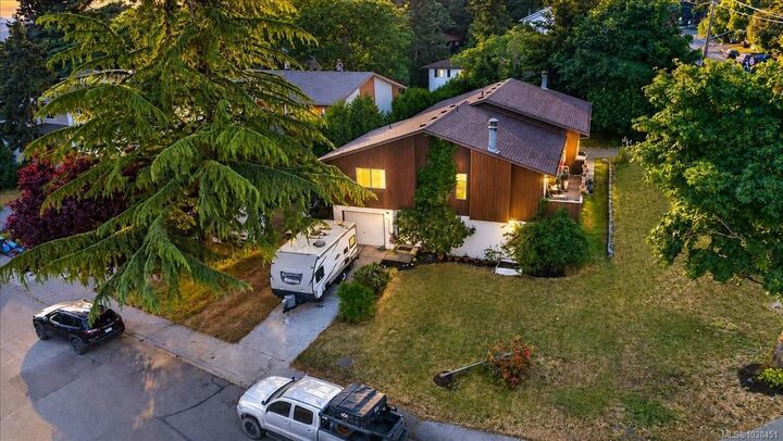 Property Photo: 700 Stancombe Rd BC V9A 2P1