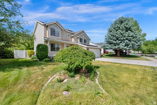 Property Photo:  978 W 400 S  UT 84041 