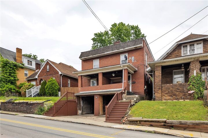 Property Photo:  1502 Maple Ave  PA 15145 