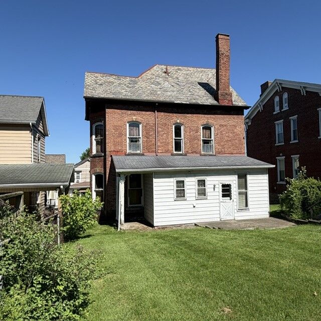 Property Photo: 17 Eagle Street PA 15666