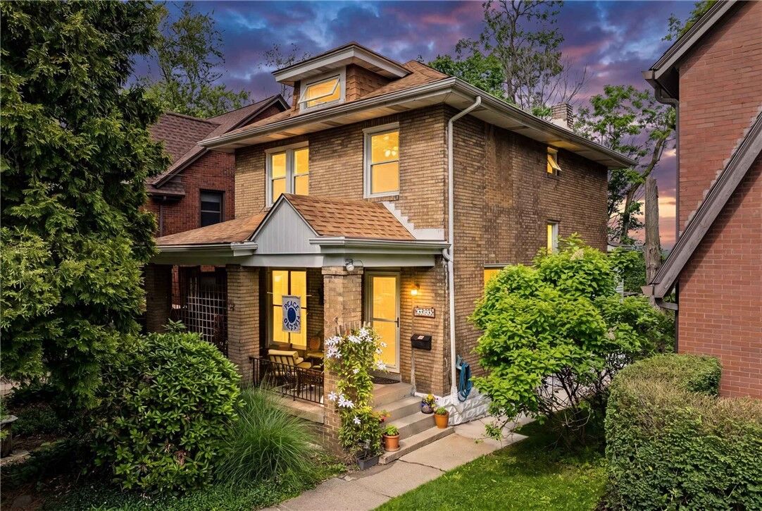 Property Photo: 3203 Shady Ave Ext PA 15217