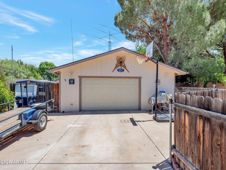 Property Photo:  4879 E Horseshoe Lane  AZ 86326 
