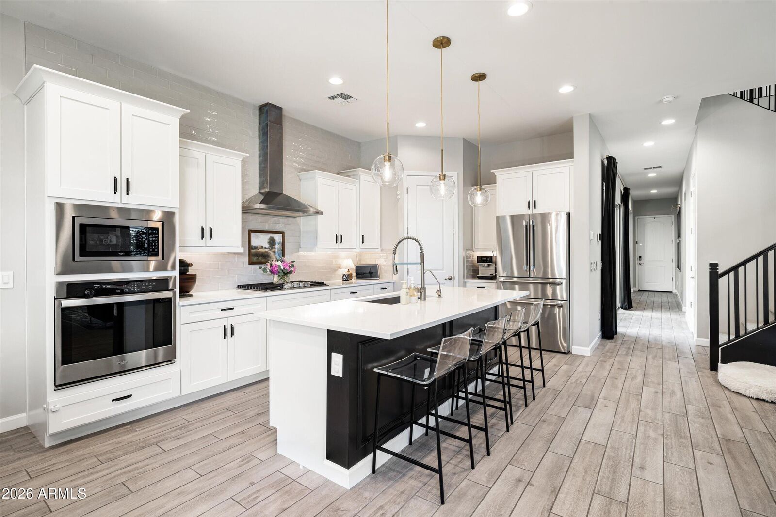Property Photo: 2046 E Charlotte Drive AZ 85024