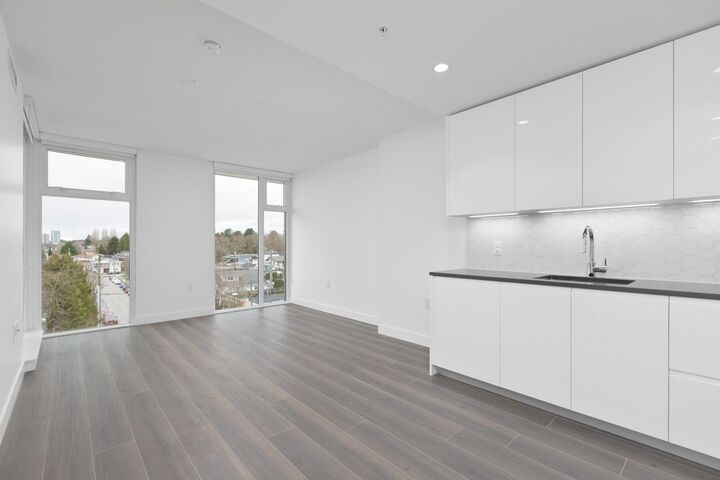 Property Photo: 8138 Fraser Street 503 BC V5X 0J8