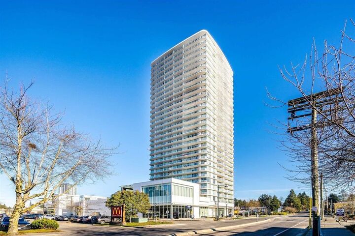 13685 102 Avenue 1111 — photo 1