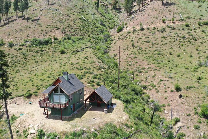 Property Photo:  65 Dustin Road  ID 83671 