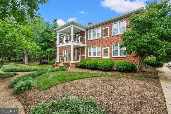 Property Photo:  307 E Duncan Avenue A  VA 22301 
