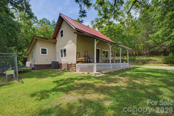 Property Photo: 1239 W McGuinn Road NC 28756