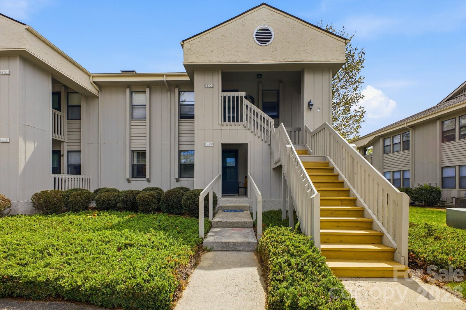 Property Photo:  2305 Abbey Circle  NC 28805 