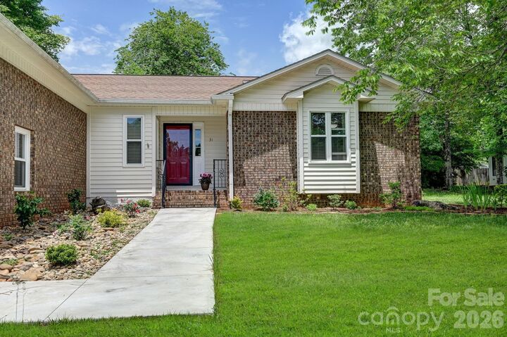 Property Photo: 31 St Andrews Drive NC 28729