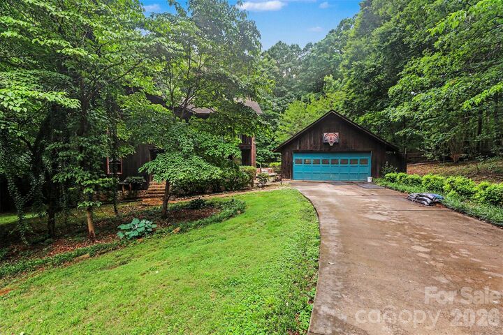 Property Photo:  152 Shadywood Lane  NC 28677 