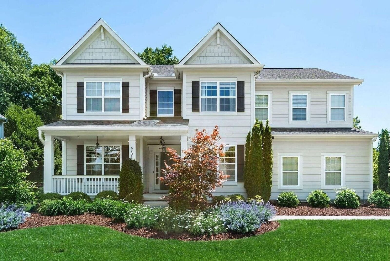 Property Photo: 6206 Braymoore Drive OH 43021