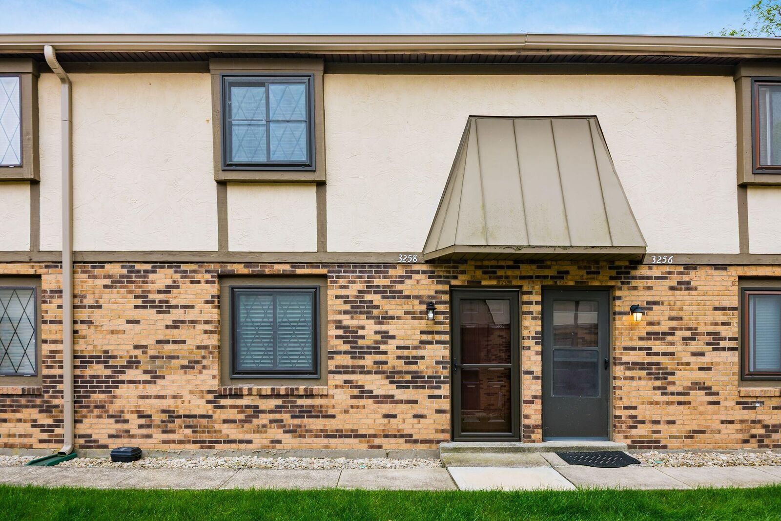 Property Photo:  3258 Summerdale Lane  OH 43221 