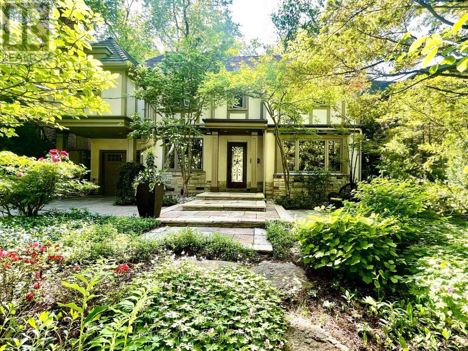 Property Photo:  36 Donwoods Drive  ON M4N 2G1 