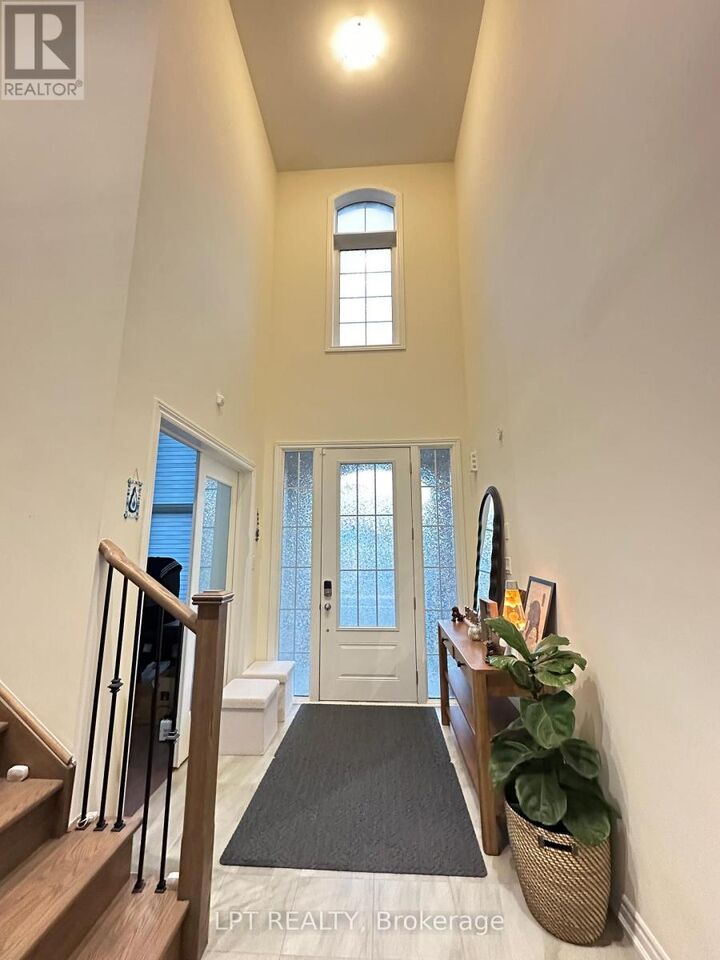 Property Photo:  33 Fair Winds Lane  ON L9N 0V8 