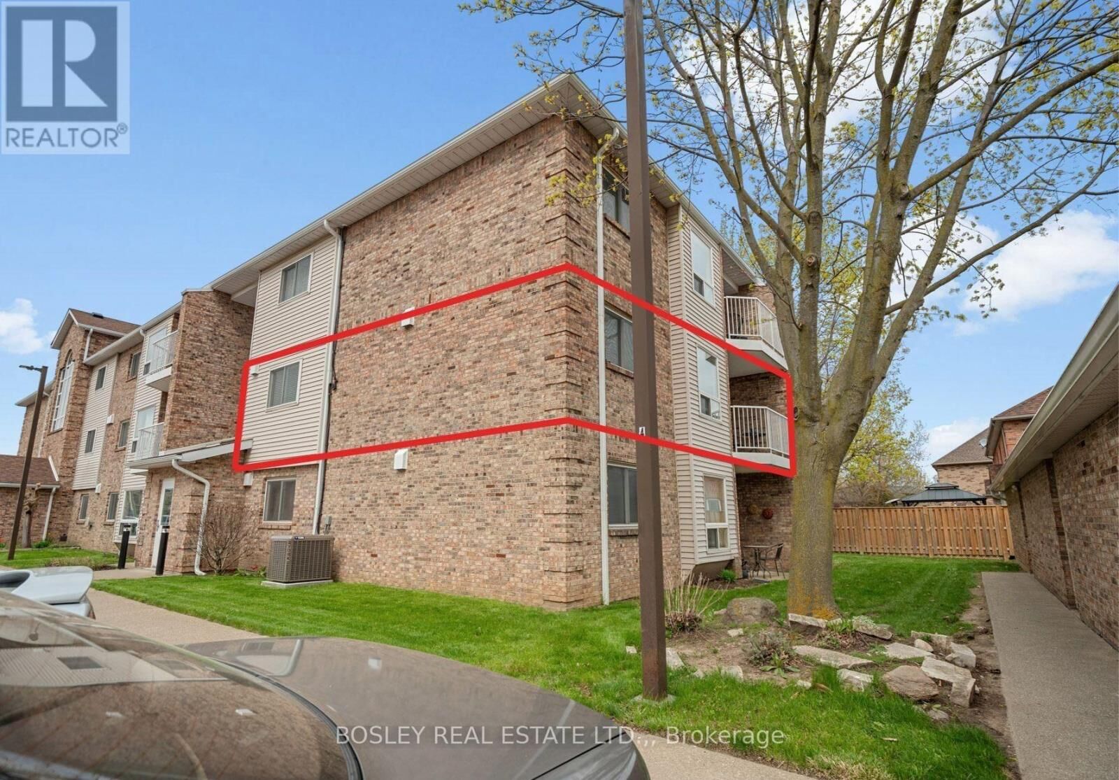 Property Photo:  1061 Vansickle Road North 205A  ON L2S 2X4 