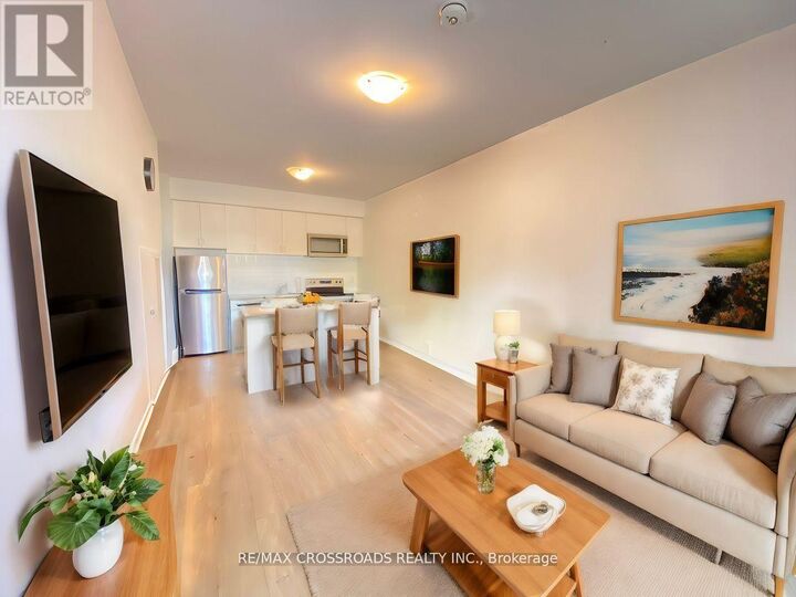 Property Photo: 1720 Simcoe Street North 5 ON L1G 4X9