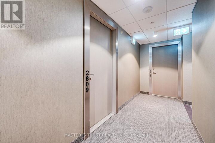 Property Photo: 88 Harbour Street 2809 ON M5J 0C3