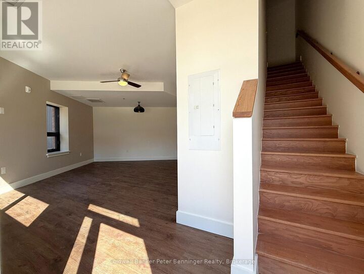 Property Photo: 604 South Queen Street South 109 ON N0G 2N0
