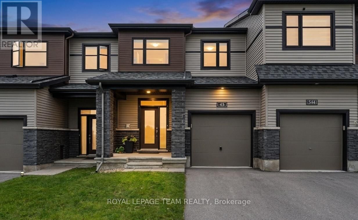 Property Photo:  45 Finglas Court North  ON K2J 6Y6 