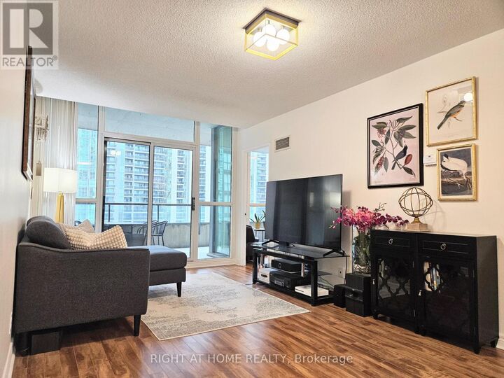 Property Photo:  23 Hollywood Avenue 1511  ON M2N 7L8 