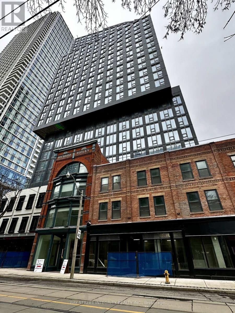 Property Photo:  100 Queen Street East 2902  ON M5C 0B5 