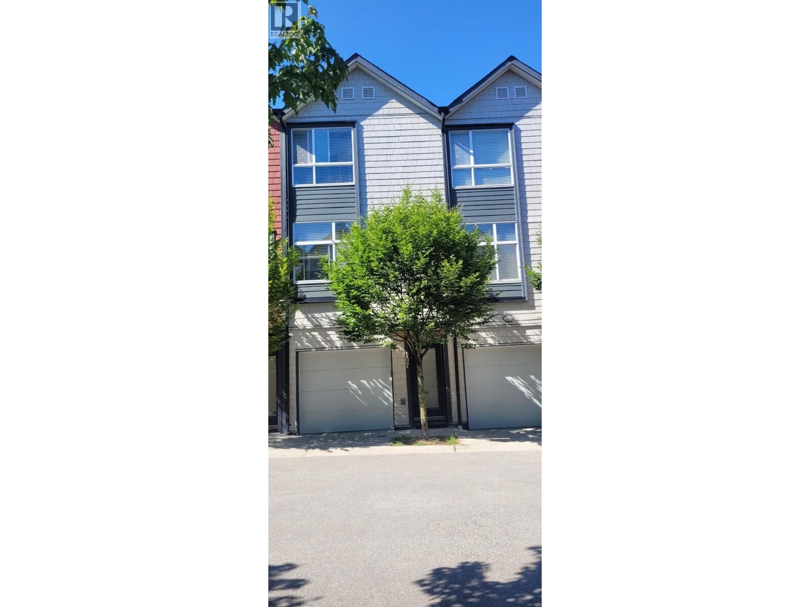 Property Photo:  7533 Gilley Avenue 107  BC V5J 0E8 