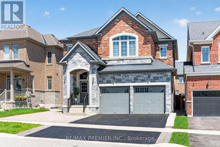 Property Photo:  126 Barrow Avenue  ON L3Z 0X3 