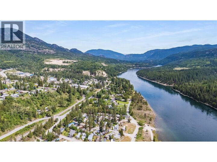 Property Photo:  500 16th Avenue 54  BC V0G 1G0 