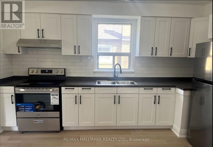 Property Photo:  29 Savona Drive  ON M8W 4T9 