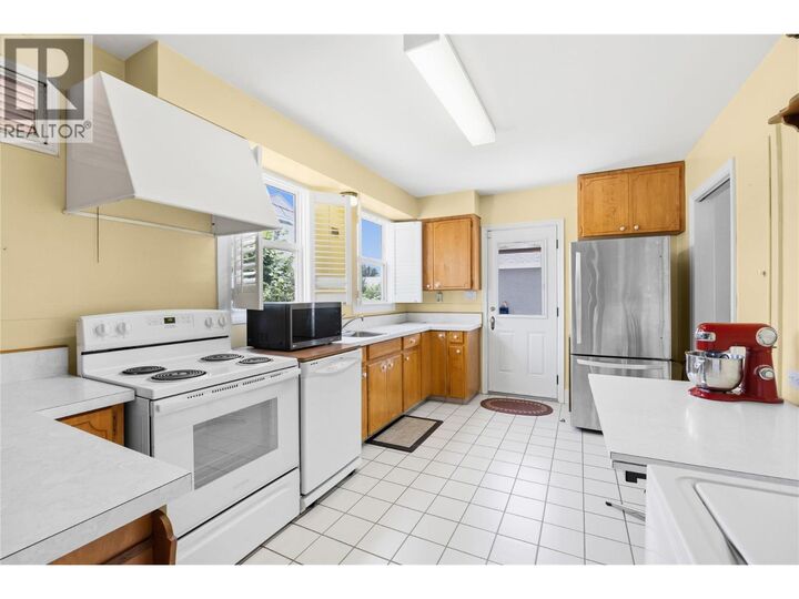 Property Photo: 763 Argyle Street BC V2A 5N8