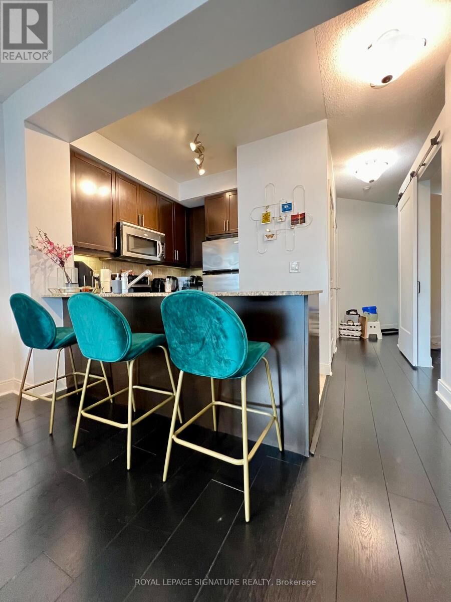 Property Photo:  80 Absolute Avenue 607  ON L4Z 0A5 