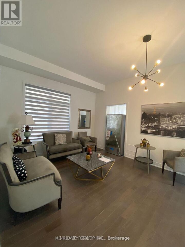 Property Photo:  2130 Royal Gala Circle  ON L4Y 1Z2 