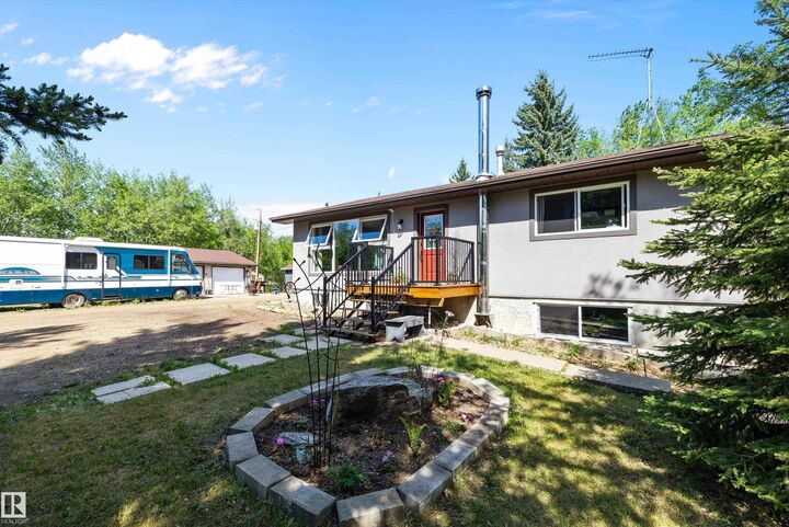 Property Photo:  53257 Rge Road 211  AB T8G 2B8 