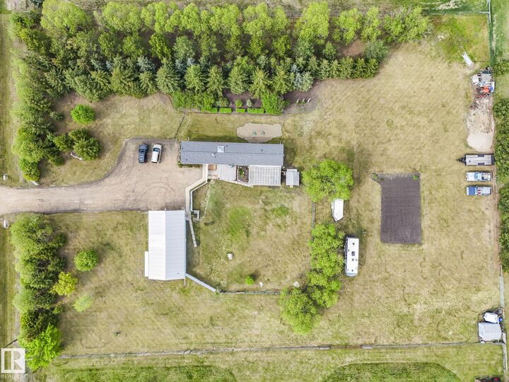 Property Photo: 53133 Rge Road 223 AB T8E 2M4