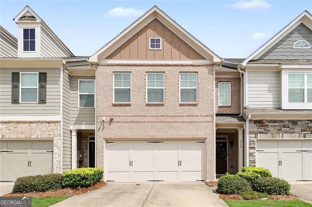 Property Photo:  908 Arbor Crowne Drive  GA 30045 