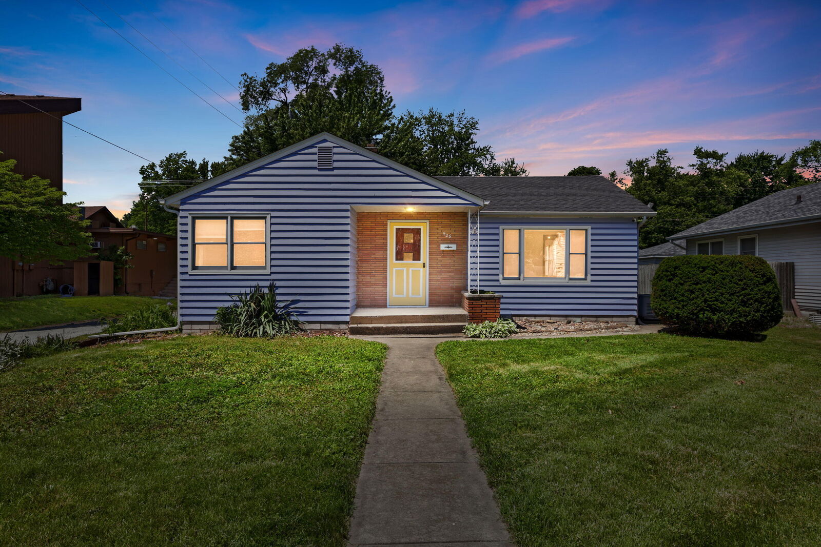 Property Photo: 426 S 11th Street IN 46304