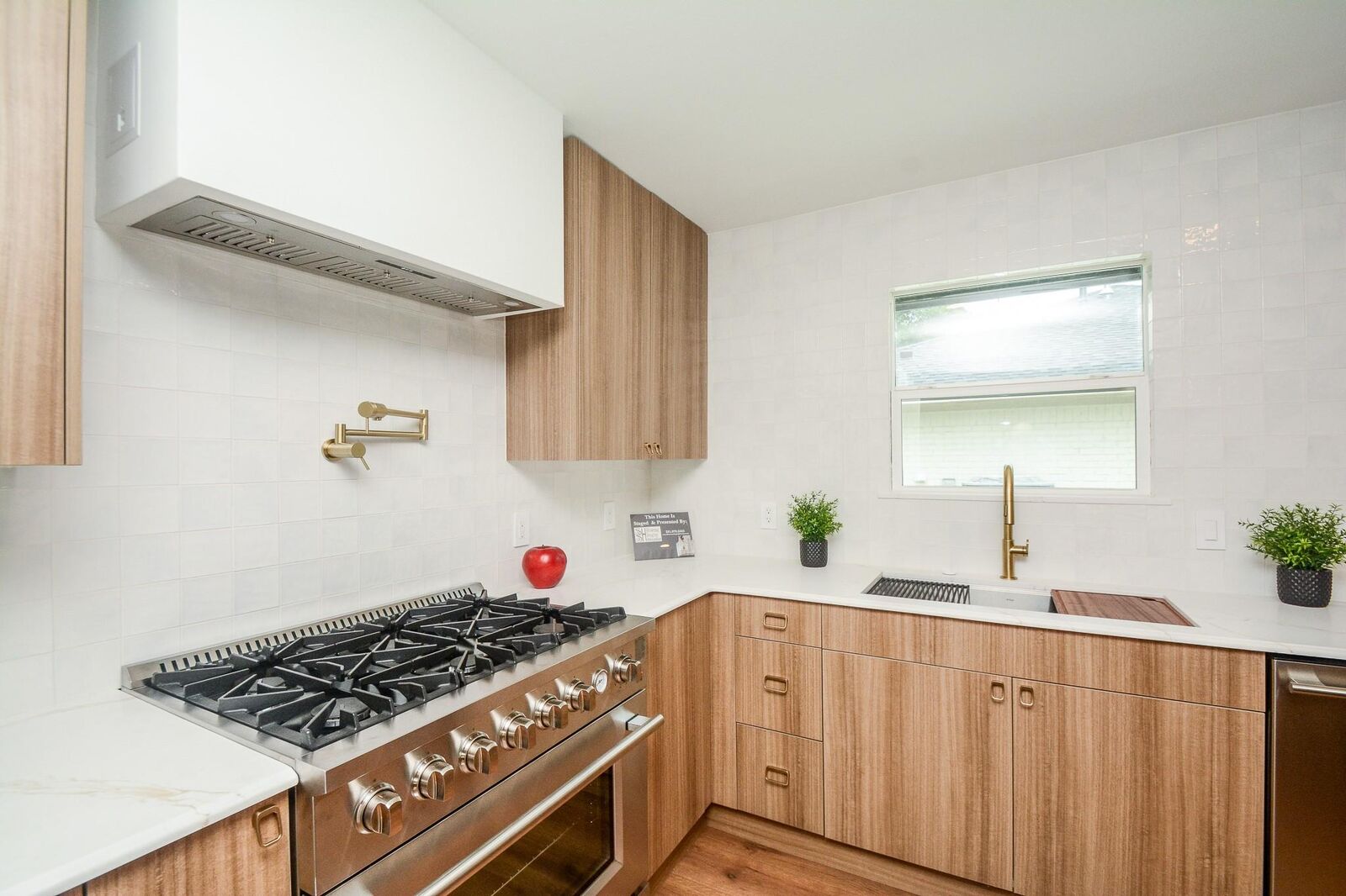 Property Photo: 6214 Yarwell Drive TX 77096