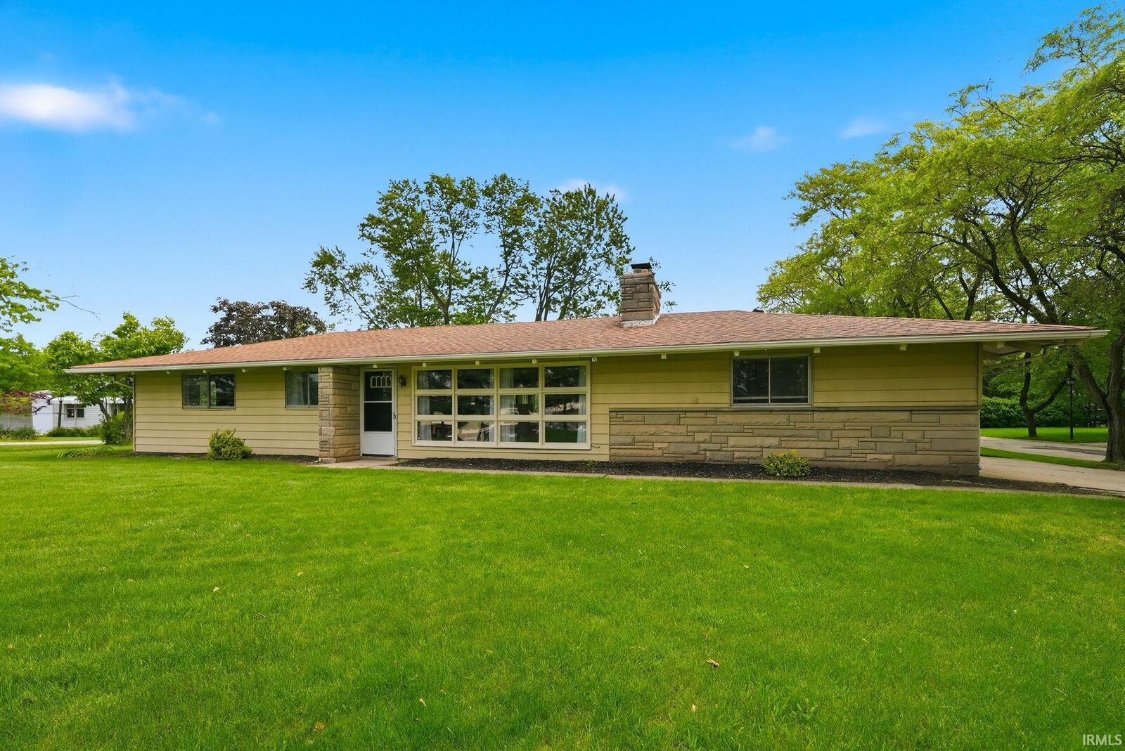 Property Photo: 6018 N Clinton Street IN 46825