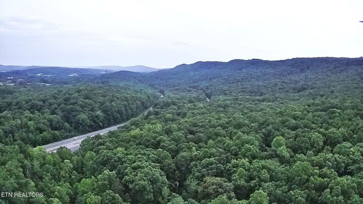 Property Photo: 195 Sherwood Lane TN 37748