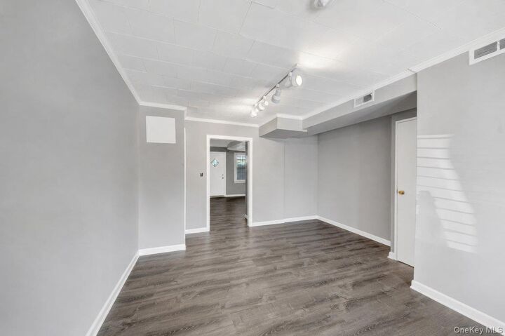 Property Photo: 561 Logan Avenue NY 10465