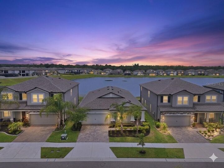 Property Photo:  5059 Bromeliad Avenue  FL 33598 