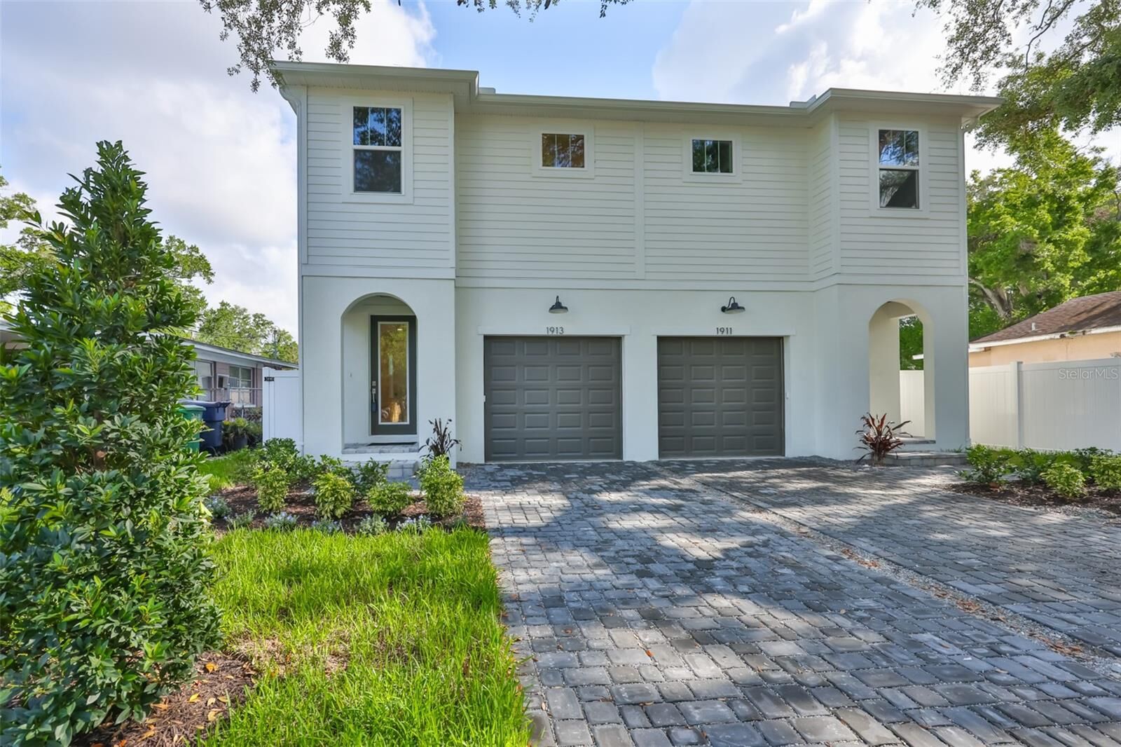 Property Photo:  1913 W Beach Street  FL 33607 
