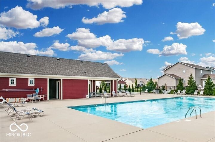 Property Photo:  5526 Woods Pointe Drive  IN 46055 