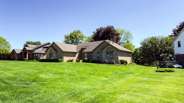 Property Photo: 53240 Hillside Drive MI 48316