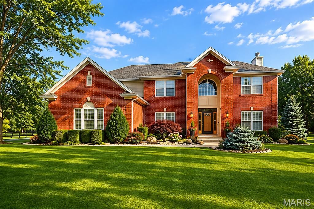 Property Photo:  1011 Lyonshall Boulevard  IL 62226 