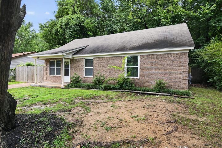 Property Photo:  670 Whiterock Ave  TN 38109 