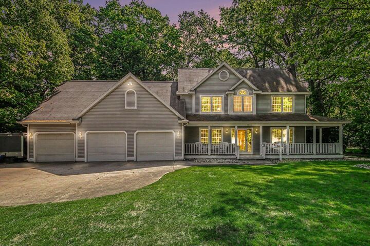 Property Photo:  13784 Hofma Drive  MI 49417 