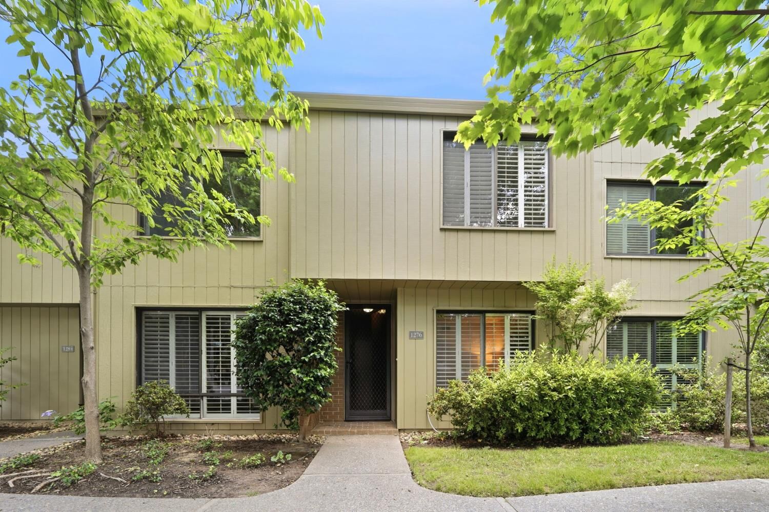 Property Photo:  1276 Vanderbilt Way  CA 95825 