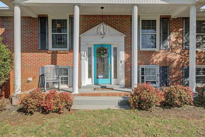 Property Photo:  2084 Kidd Rd  TN 37135 